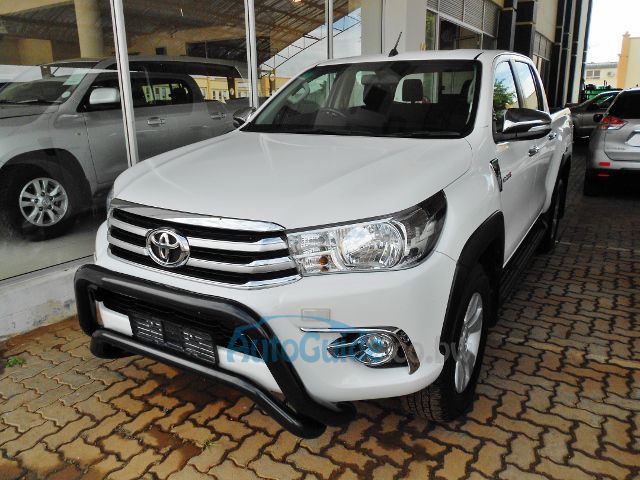Used Toyota Hilux Botswana 23182 km 2016 Toyota Hilux