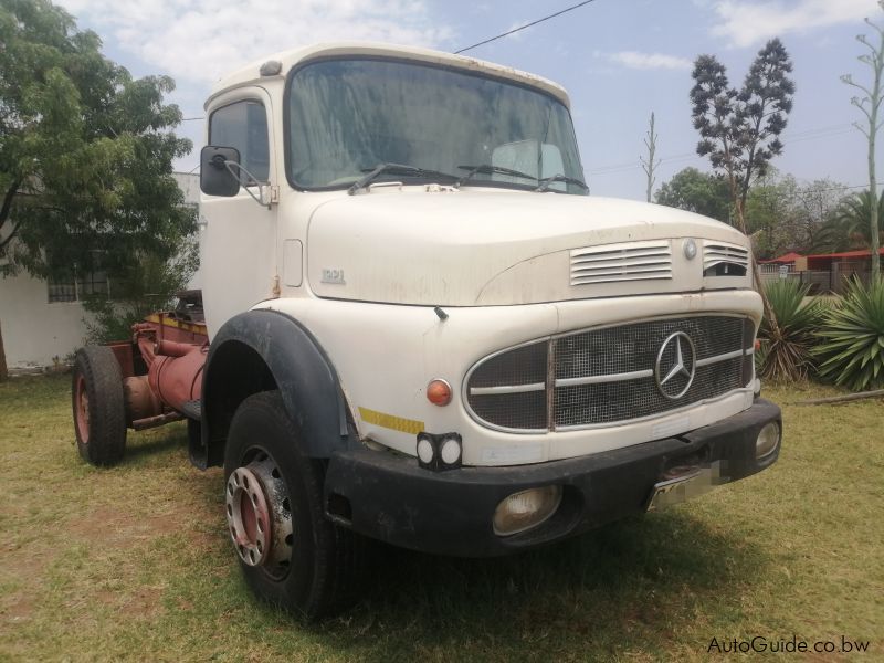 Used Mercedes-Benz Axel 2 | 1980 Axel 2 for sale | Gaborone Mercedes ...