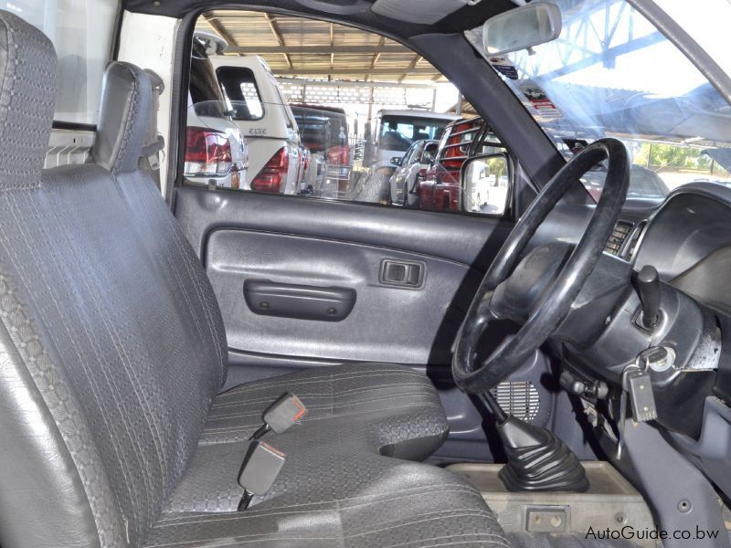 Used Toyota Hilux 1RZ | 1998 Hilux 1RZ for sale | Tlokweng Toyota Hilux ...