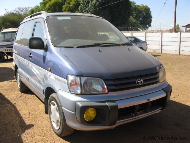 Toyota noah в барнауле