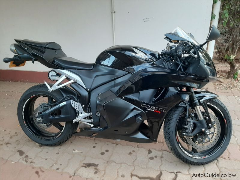 Honda cbr600rr 2010