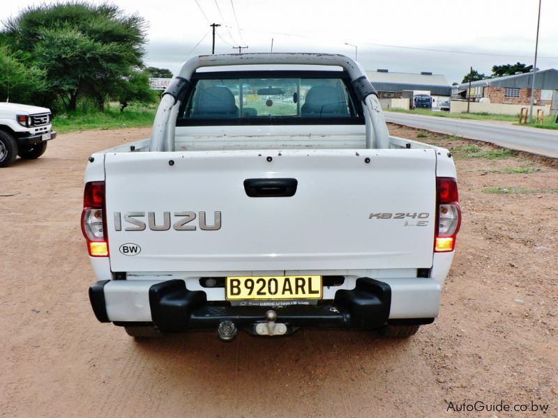 Isuzu le 60