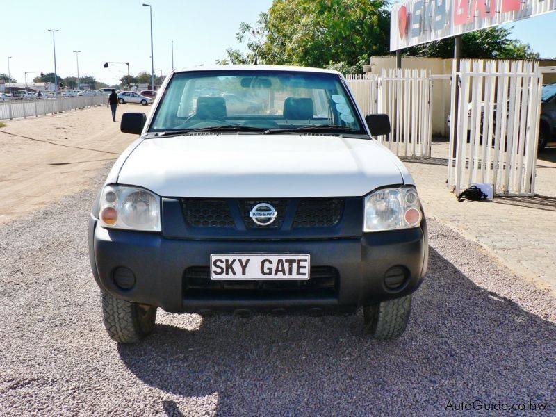 Nissan np300 2010