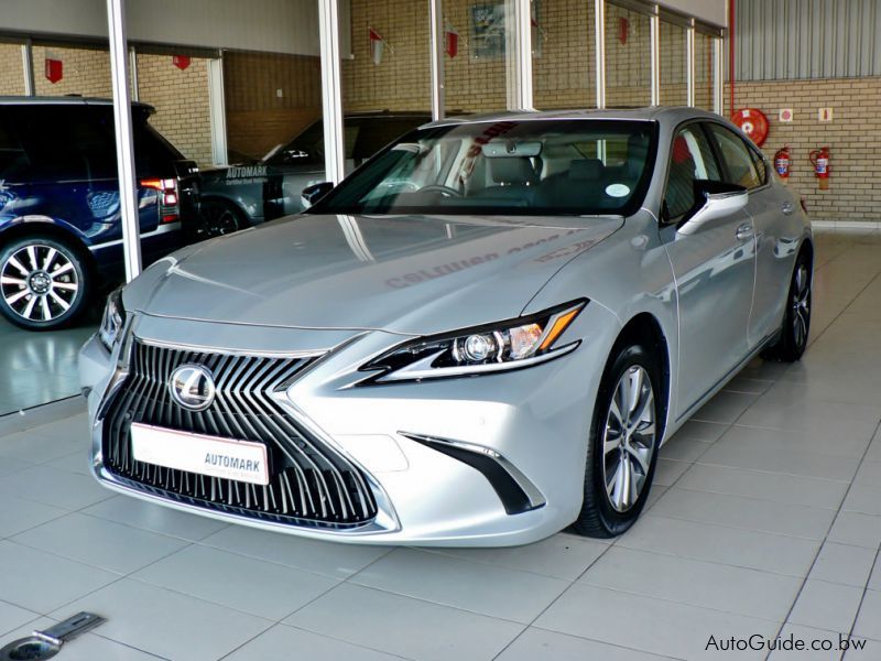 Lexus es 250 2019