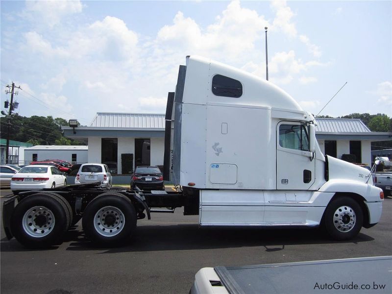 Used Cummins Freightliner Century Class 120 2001 Freightliner