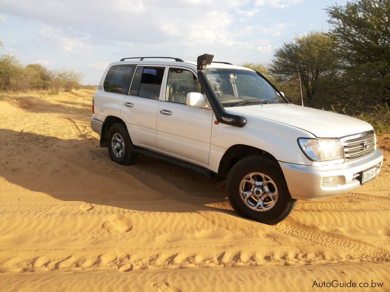 toyota land cruiser 100 in botswana