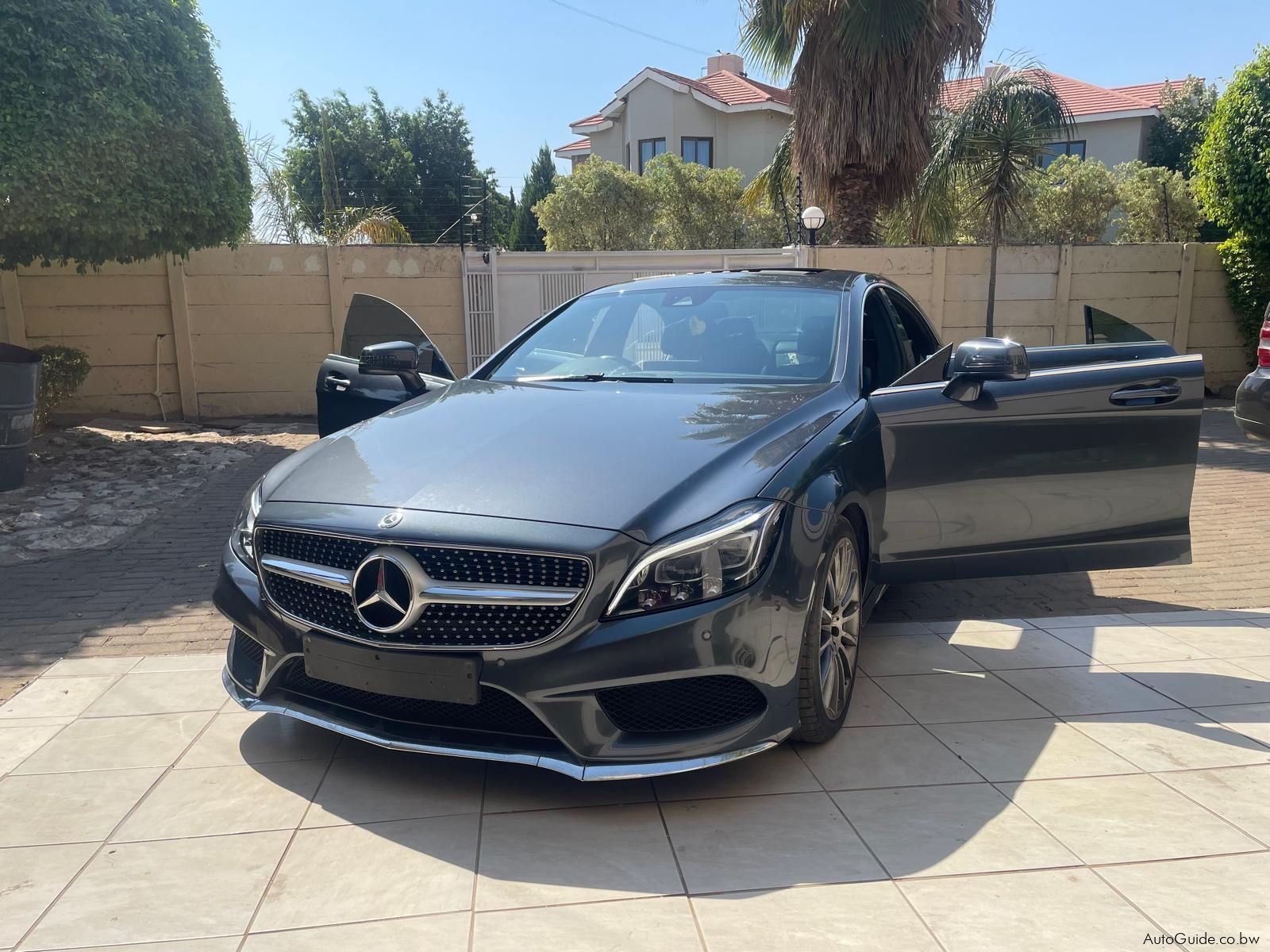 Mercedes-Benz CLS 220d in Botswana