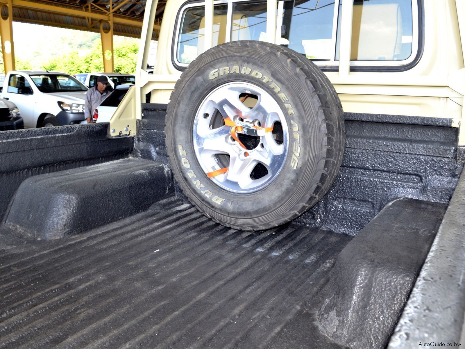 Toyota Land Cruiser LX V8 in Botswana