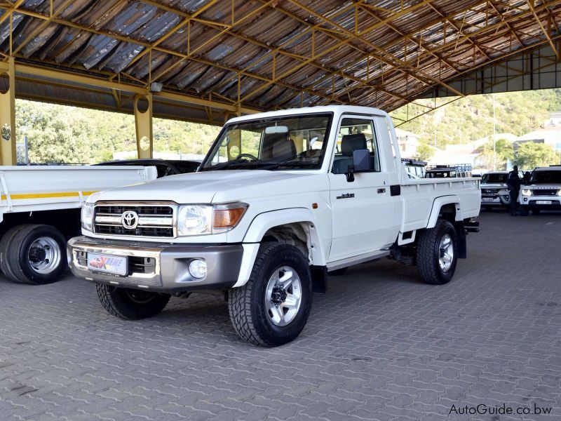 Used Toyota Land Cruiser V6 | 2022 Land Cruiser V6 for sale | Gaborone ...