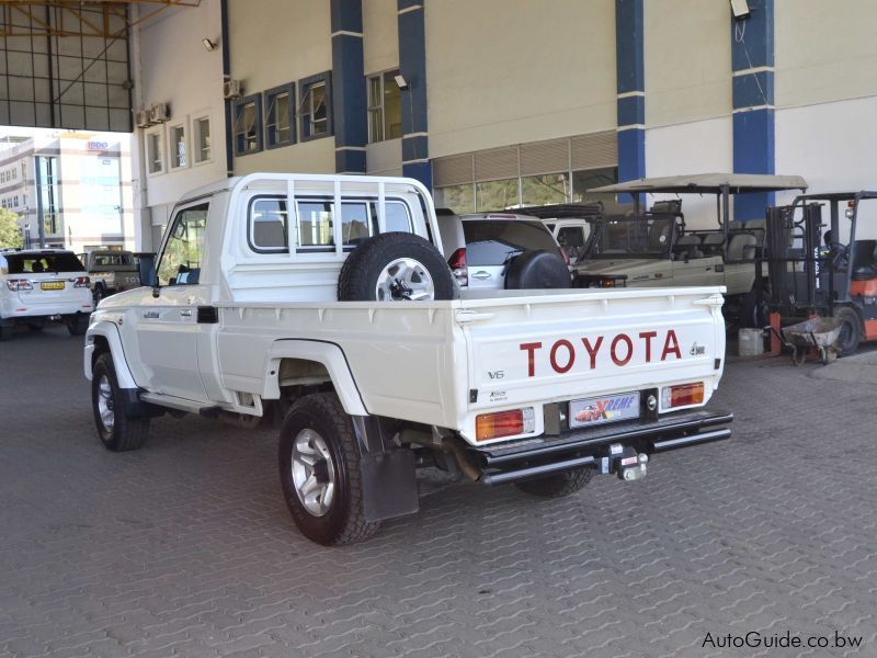 Used Toyota Land Cruiser V6 | 2022 Land Cruiser V6 for sale | Gaborone ...