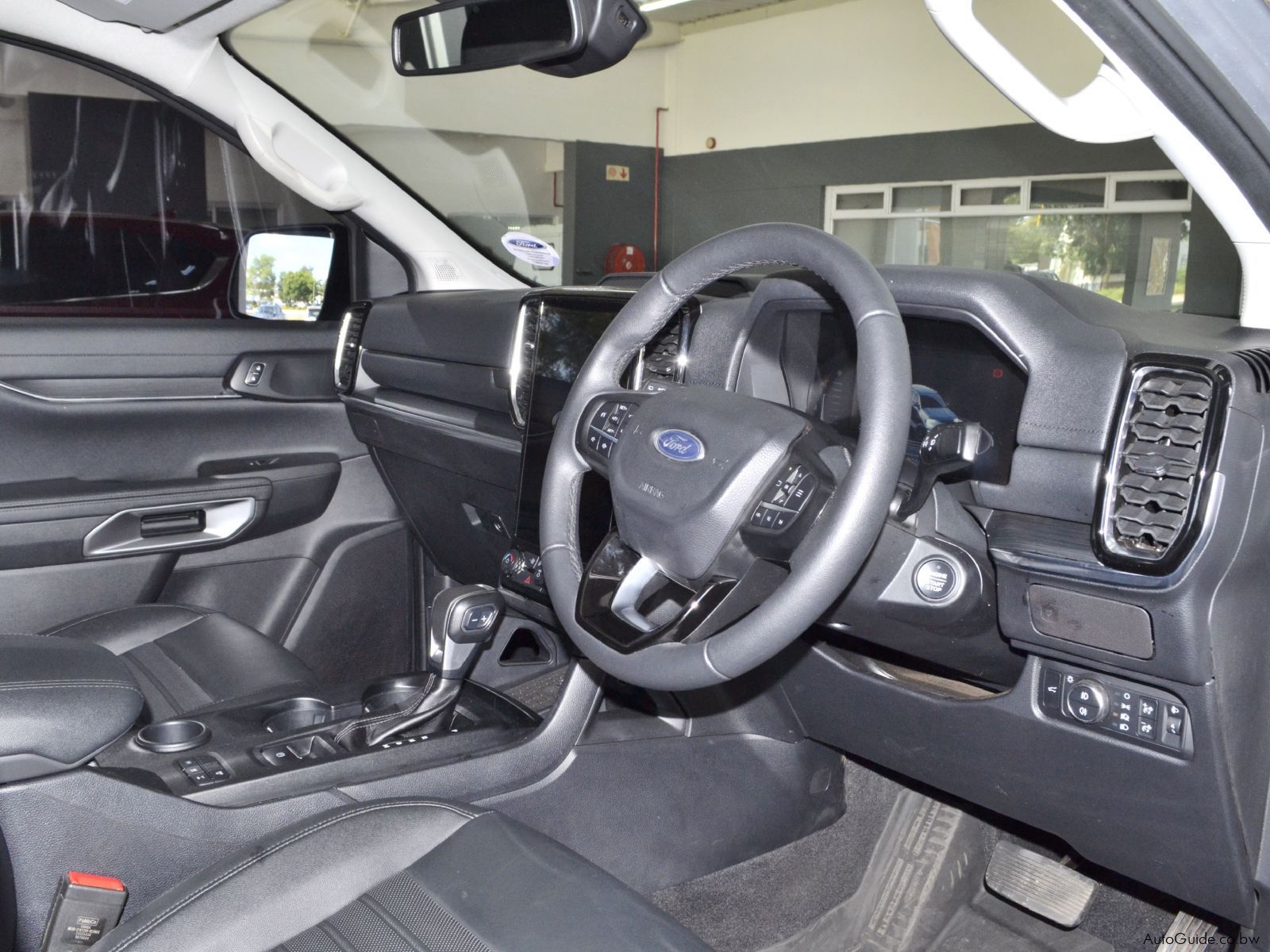 Ford Everest Sport Bi-Turbo in Botswana